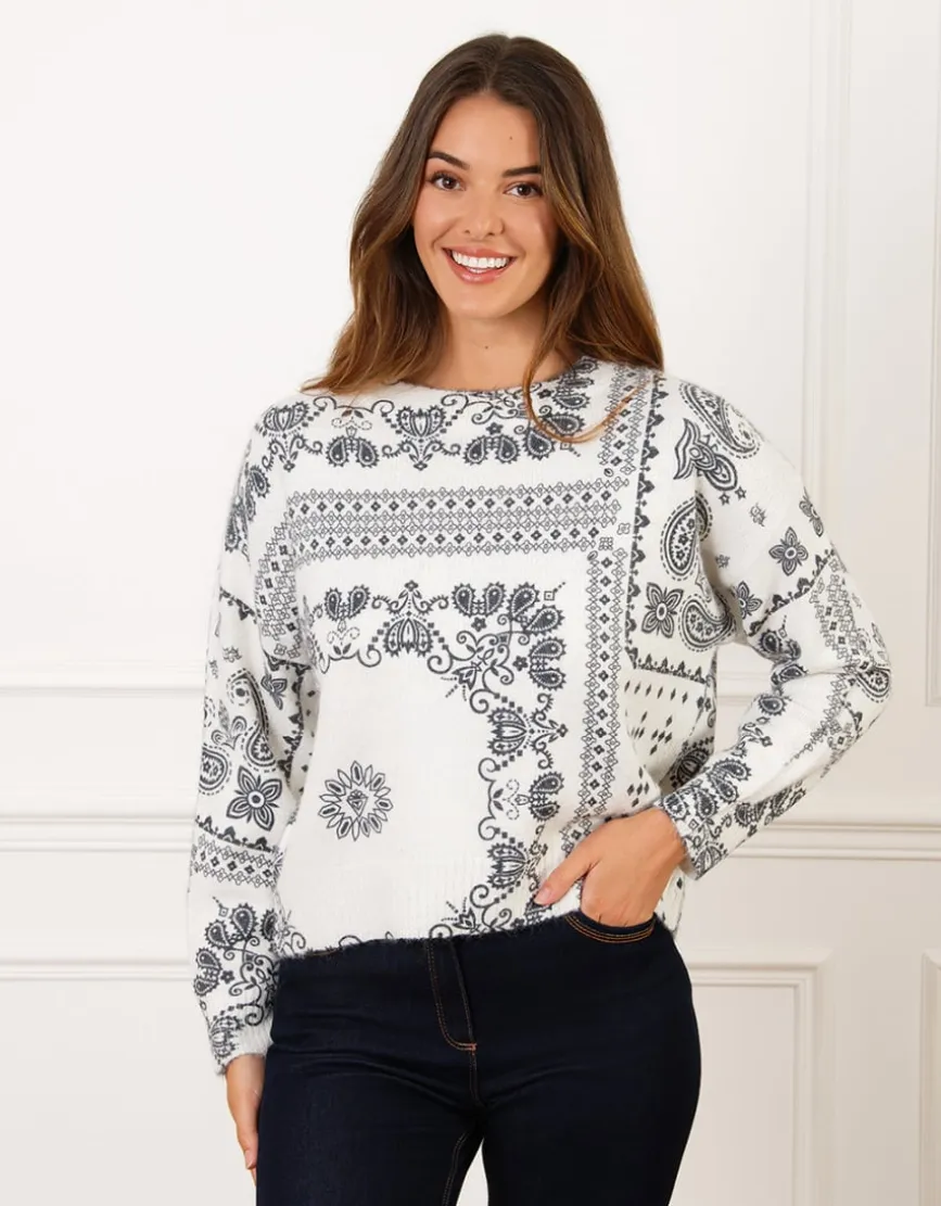 Pull écru motif cachemire