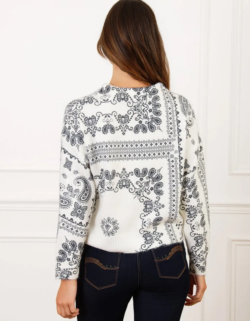 Pull écru motif cachemire