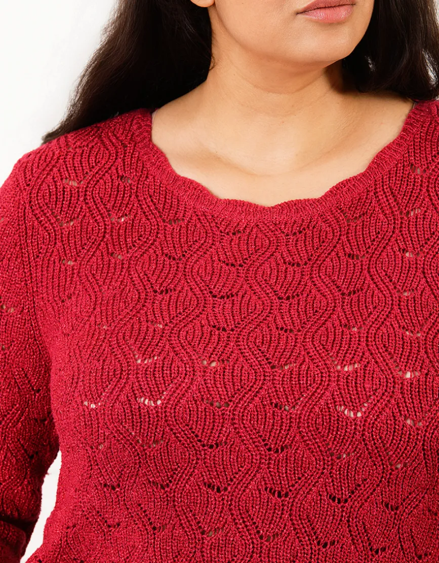 Pull rouge ajouré